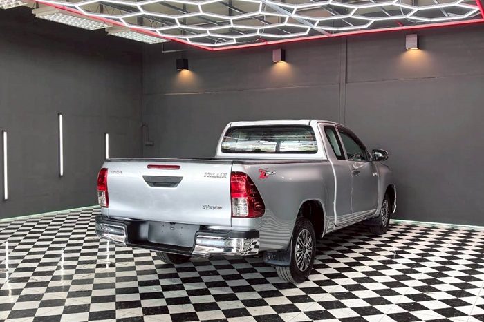 REVO 2WD 2020 2.4E MT SMART CAB SILVER  852 full