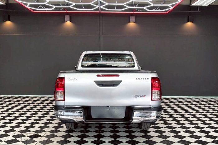 REVO 2WD 2020 2.4E MT SMART CAB SILVER  852 full