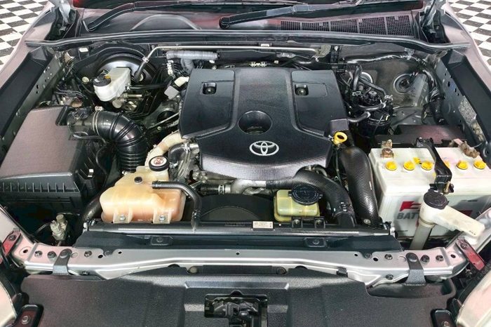 REVO 2WD 2020 2.4E MT SMART CAB SILVER  852 full