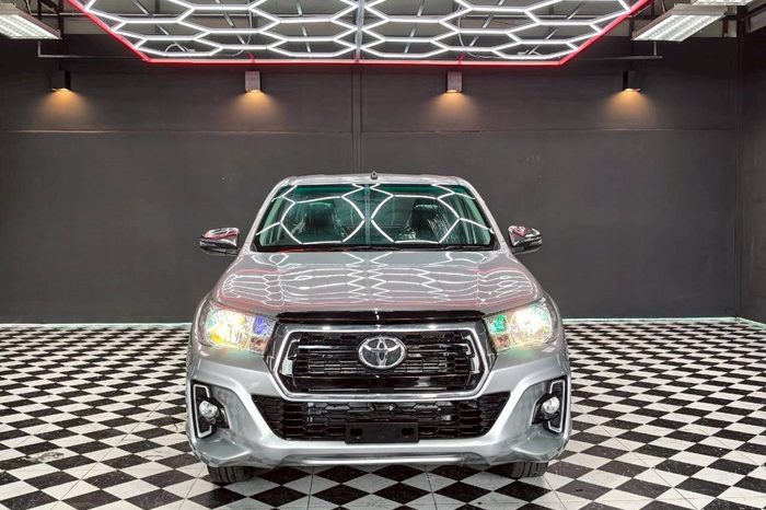 REVO 2WD 2020 2.4E MT SMART CAB SILVER  852 full