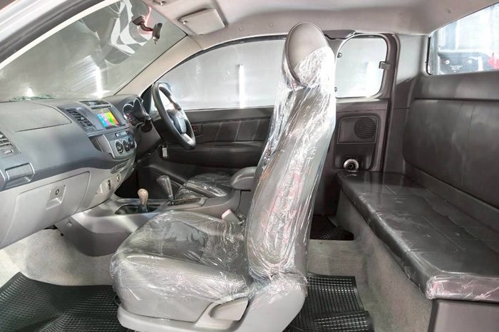 VIGO 4WD 2013 2.7J AT SMART CAB SILVER  9354 full