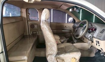 VIGO 2WD 2012 2.5G MT SMART CAB SILVER  9384 full