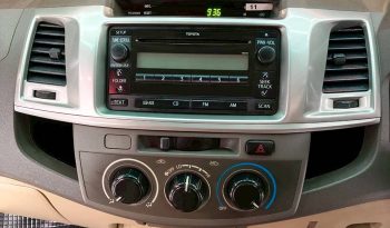 VIGO 2WD 2012 2.5G MT SMART CAB SILVER  9384 full