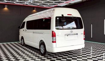 TOYOTA 2WD 2019 3.0 AT COMMUTER WHITE  944 full