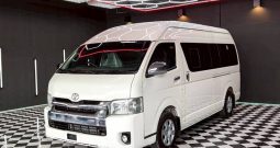 TOYOTA 2WD 2019 3.0 AT COMMUTER WHITE  944