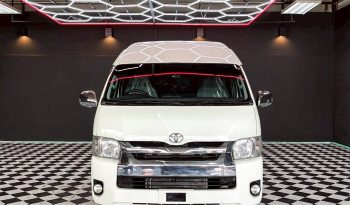 TOYOTA 2WD 2019 3.0 AT COMMUTER WHITE  944 full