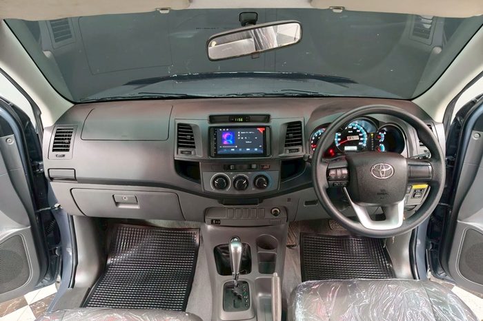 VIGO 4WD 2013 2.7J AT SMART CAB GREY  9573 full