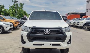 REVO 4WD 2023 2.8 ENTRY MT STANDARD WHITE  9761 full
