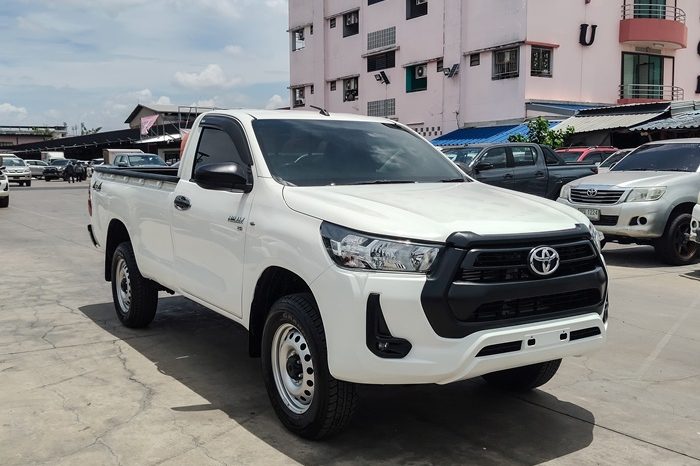 REVO 4WD 2023 2.8 ENTRY MT STANDARD WHITE  9761 full