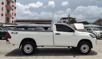 REVO 4WD 2023 2.8 ENTRY MT STANDARD WHITE  9761 full