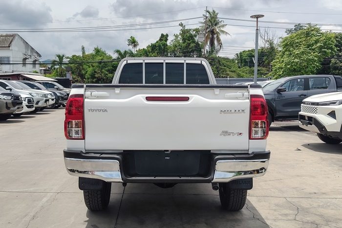 REVO 4WD 2023 2.8 ENTRY MT STANDARD WHITE  9761 full