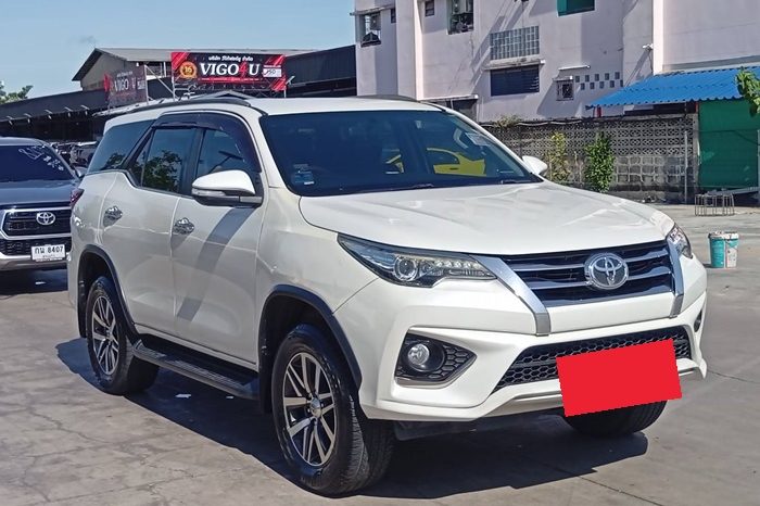 TOYOTA 2WD 2015 2.7V AT FORTUNER WHITE  6208 full