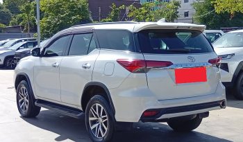 TOYOTA 2WD 2015 2.7V AT FORTUNER WHITE  6208 full