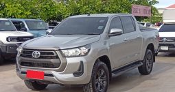 REVO PRE 2020 2.4 ENTRY AT DOUBLE CAB SILVER  7358