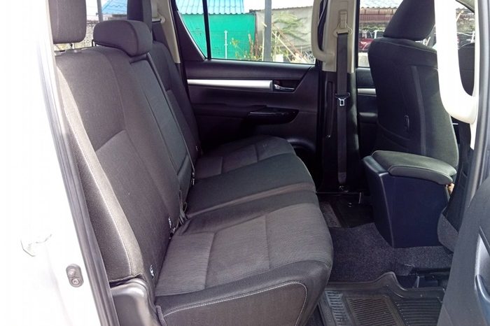 REVO PRE 2020 2.4 ENTRY AT DOUBLE CAB SILVER  7358 full