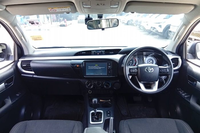 REVO PRE 2020 2.4 ENTRY AT DOUBLE CAB SILVER  7358 full