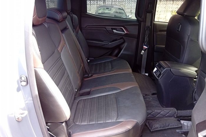 ISUZU 4WD 2023 3.0 AT DOUBLE CAB GREY  4930 full