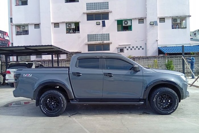 ISUZU 4WD 2023 3.0 AT DOUBLE CAB GREY  4930 full