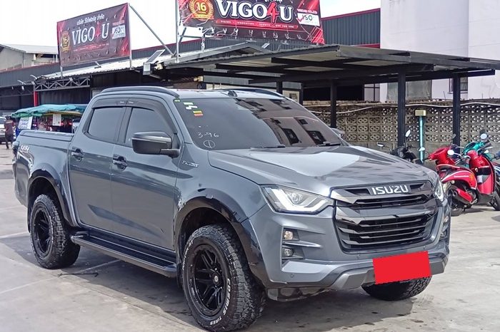 ISUZU 4WD 2023 3.0 AT DOUBLE CAB GREY  4930 full
