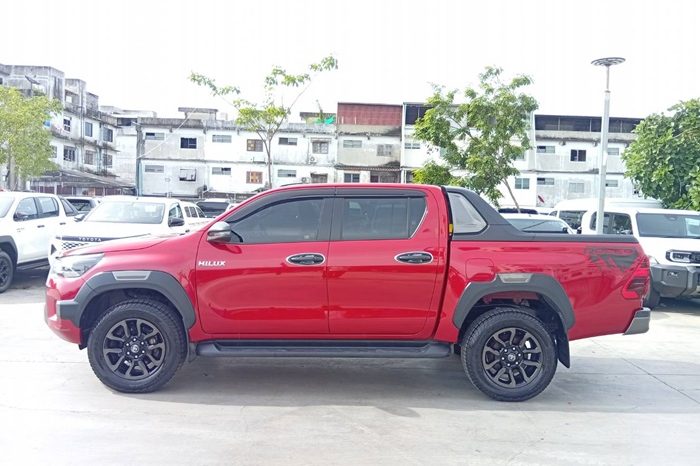 ROCCO PRE 2021 2.4 HIGHT AT DOUBLE CAB RED  7500 full
