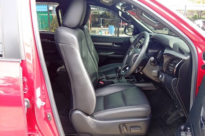 ROCCO PRE 2021 2.4 HIGHT AT DOUBLE CAB RED  7500 full