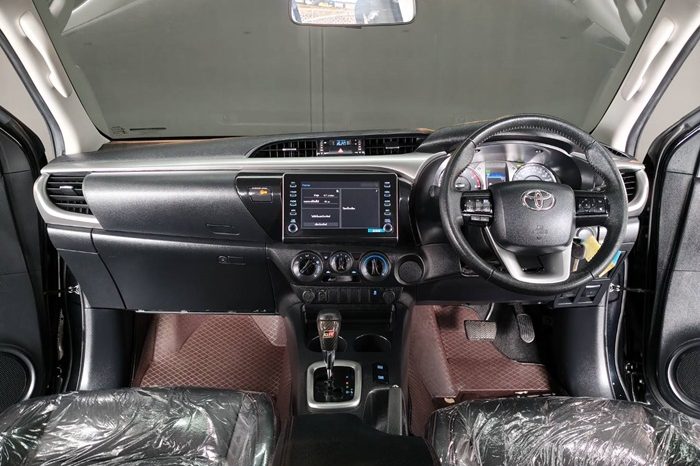 REVO PRE 2021 2.4 MID AT DOUBLE CAB BLACK  6041 full