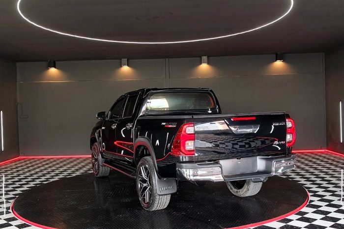 REVO PRE 2021 2.4 MID AT DOUBLE CAB BLACK  6041 full