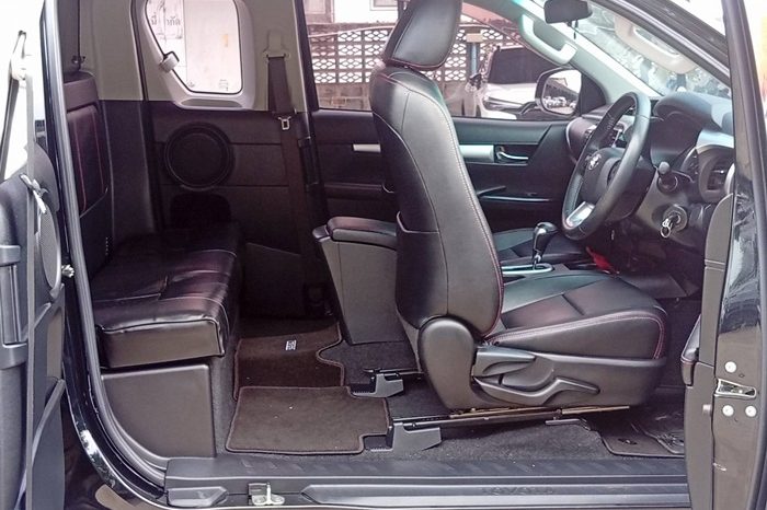 REVO PRE 2017 2.4E AT SMART CAB BLACK  1342 full