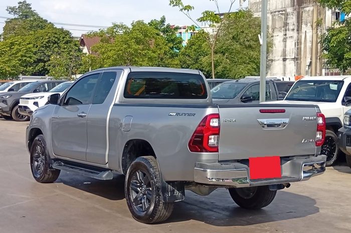 REVO PRE 2020 2.4 MID AT SAMRT CAB SILVER  3042 full