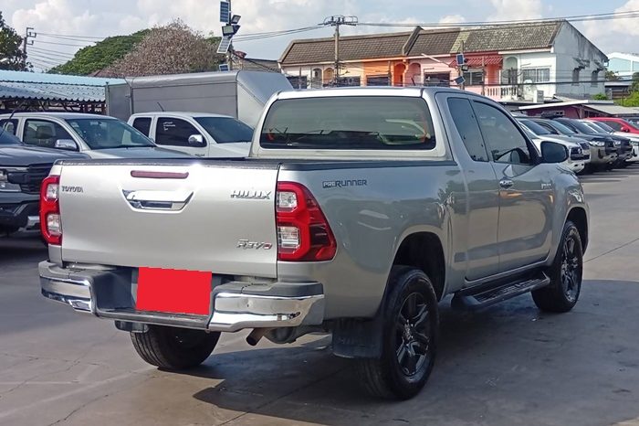 REVO PRE 2020 2.4 MID AT SAMRT CAB SILVER  3042 full