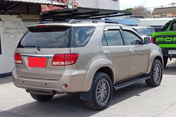 TOYOTA 4WD 2005 2.7V AT FORTUNER BROWN  5511 full