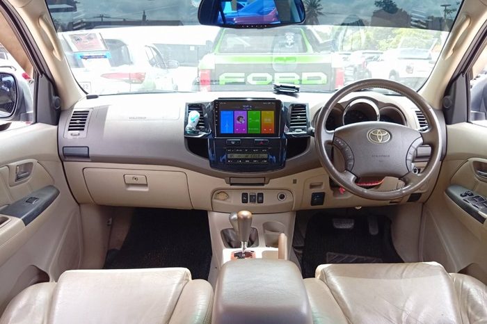 TOYOTA 4WD 2005 2.7V AT FORTUNER BROWN  5511 full