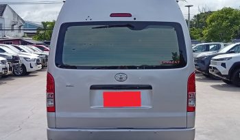 TOYOTA 2WD 2018 3.0 MT COMMUTER SILVER  3971 full