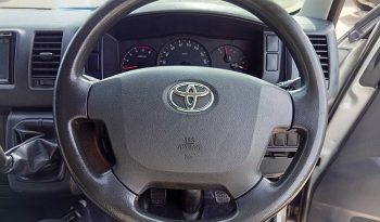 TOYOTA 2WD 2018 3.0 MT COMMUTER SILVER  3971 full