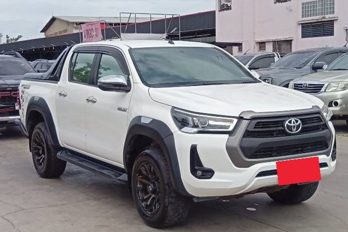 REVO PRE 2021 2.4 MID AT DOUBLE CAB WHITE  2989 full