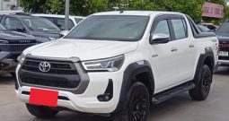 REVO PRE 2021 2.4 MID AT DOUBLE CAB WHITE  2989