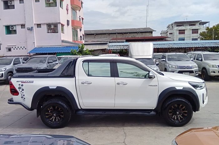 REVO PRE 2021 2.4 MID AT DOUBLE CAB WHITE  2989 full