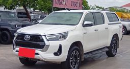 REVO 4WD 2022 2.4 MID MT DOUBLE CAB WHITE  8047