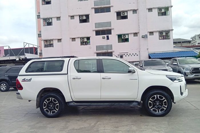 REVO 4WD 2022 2.4 MID MT DOUBLE CAB WHITE  8047 full