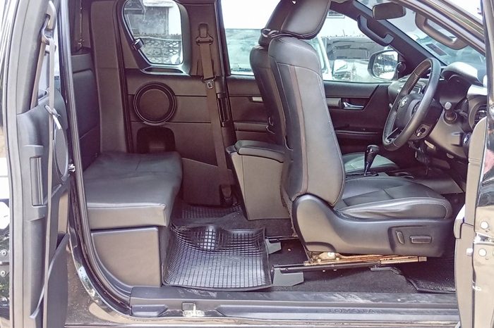ROCCO PRE 2021 2.4 HIGHT AT DOUBLE CAB BLACK  4326 full