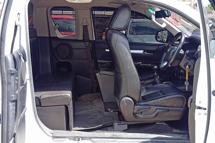 REVO 4WD 2019 2.4E MT SMART CAB WHITE  4442 full