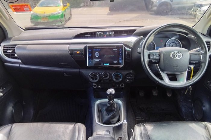 REVO 4WD 2019 2.4E MT SMART CAB WHITE  4442 full