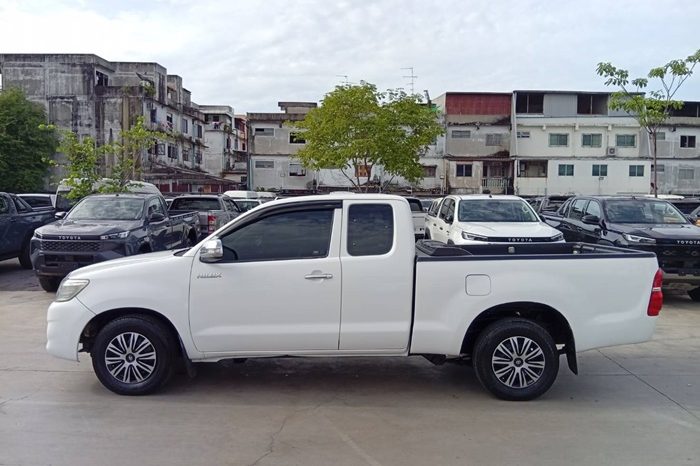 VIGO 2WD 2014 2.7J MT SMART CAB WHITE  4130 full