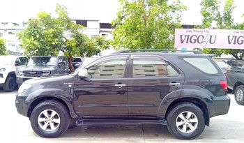 TOYOTA 4WD 2007 2.7V AT FORTUNER BLACK  7736 full