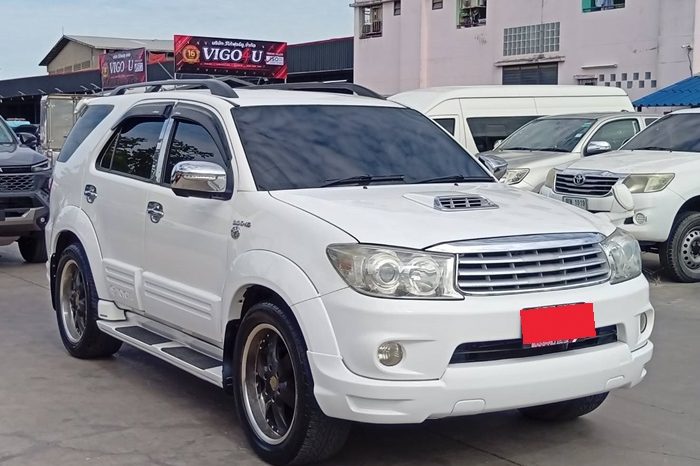 TOYOTA 4WD 2008 3.0V AT FORTUNER WHITE   9058 full
