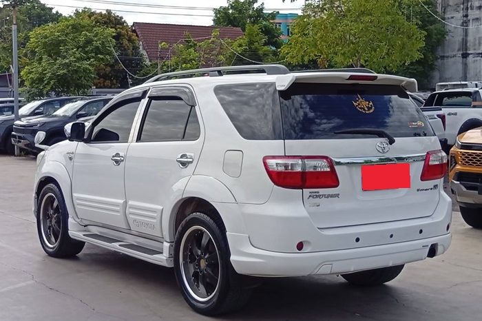 TOYOTA 4WD 2008 3.0V AT FORTUNER WHITE   9058 full