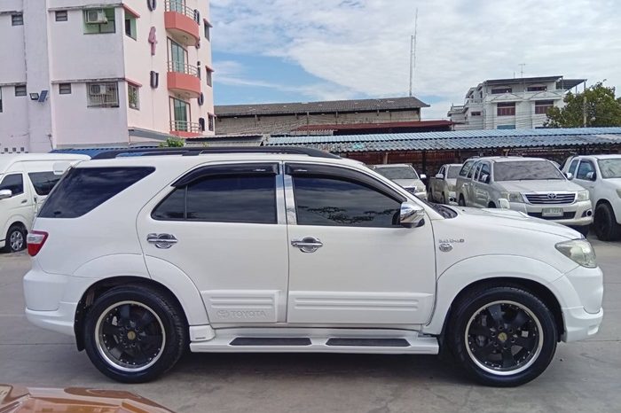 TOYOTA 4WD 2008 3.0V AT FORTUNER WHITE   9058 full