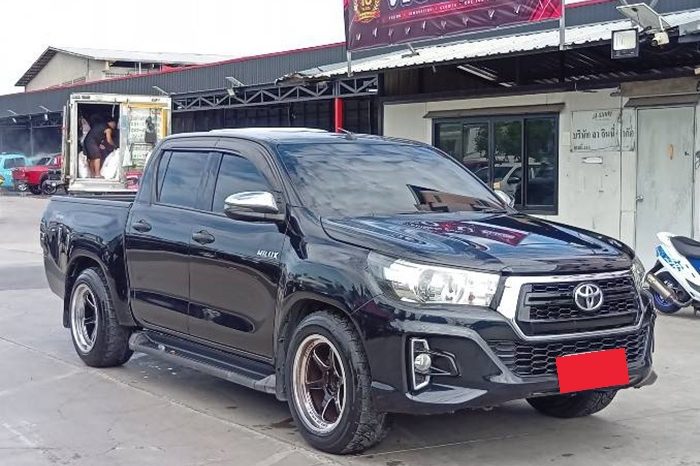 REVO 2WD 2019 2.4J AT DOUBLE CAB BLACK  4742 full