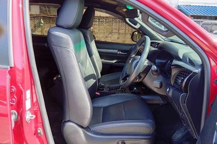 ROCCO PRE 2025 2.4 HIGHT AT DOUBLE CAB RED  1475 full