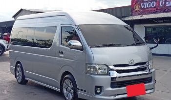 TOYOTA 2WD 2019 3.0 AT COMMUTER SILVER  8040 full